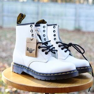 Doc Martens 1460 White Boots NWT NEW With Tags Classic Doc Martens 1460 11822